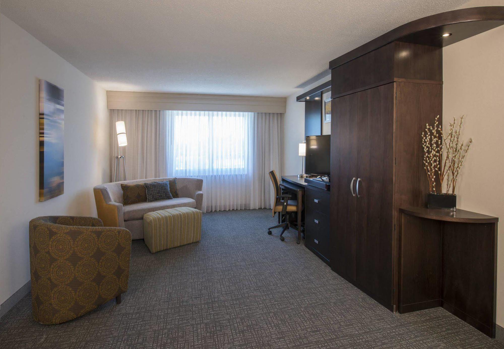 מלון Courtyard By Marriott קולומבוס מראה חיצוני תמונה